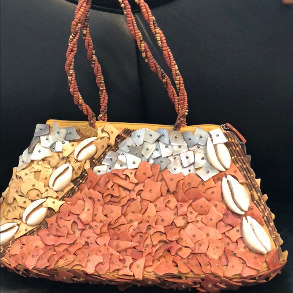 Unique And Beautiful Bag! Use Shells To Create A … - image 4